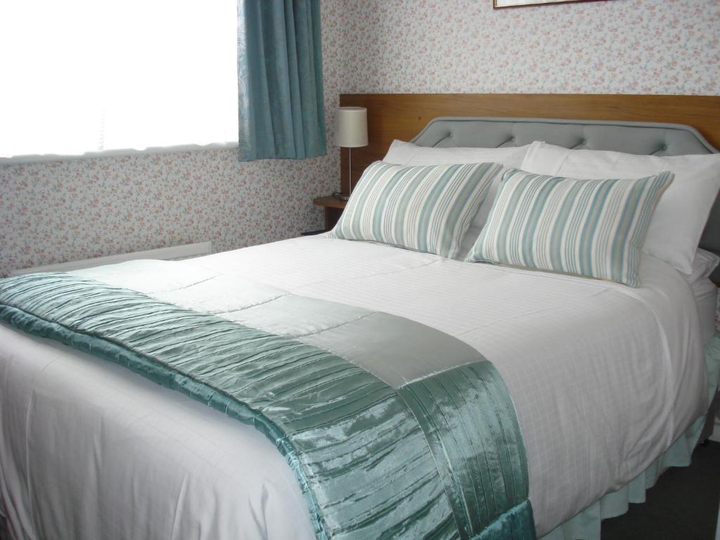 Отель Aveland House Babbacombe Торки Номер фото